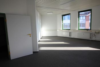Klasse Büroräume im Gründerzentrum – Grosses, geräumiges Büro