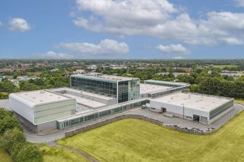 Druckzentrum mit Bürotrakt